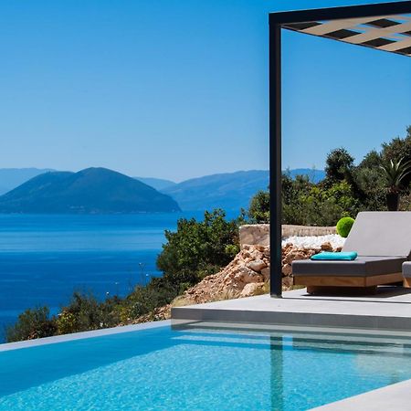 Pantea Luxury Villa วาซีลีกี ภายนอก รูปภาพ
