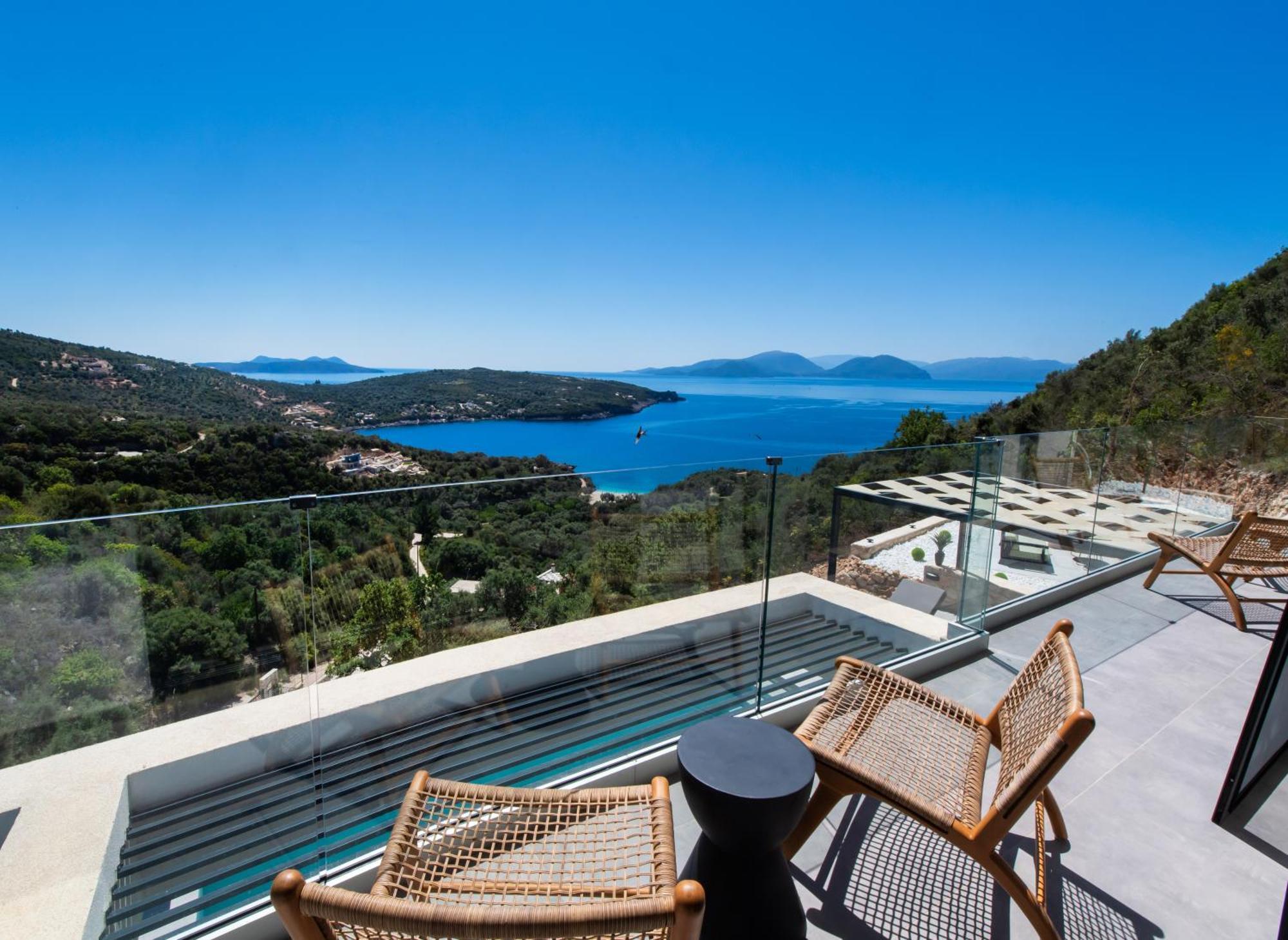 Pantea Luxury Villa วาซีลีกี ภายนอก รูปภาพ