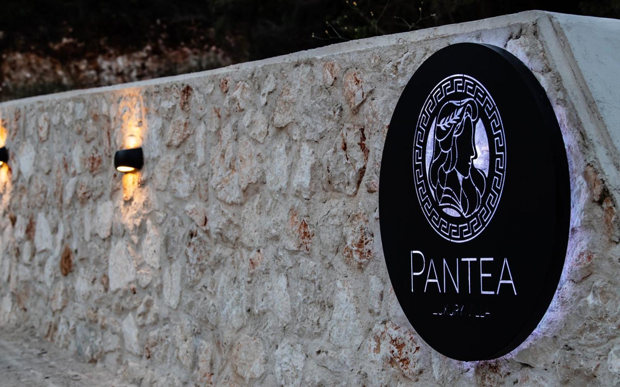 Pantea Luxury Villa วาซีลีกี ภายนอก รูปภาพ