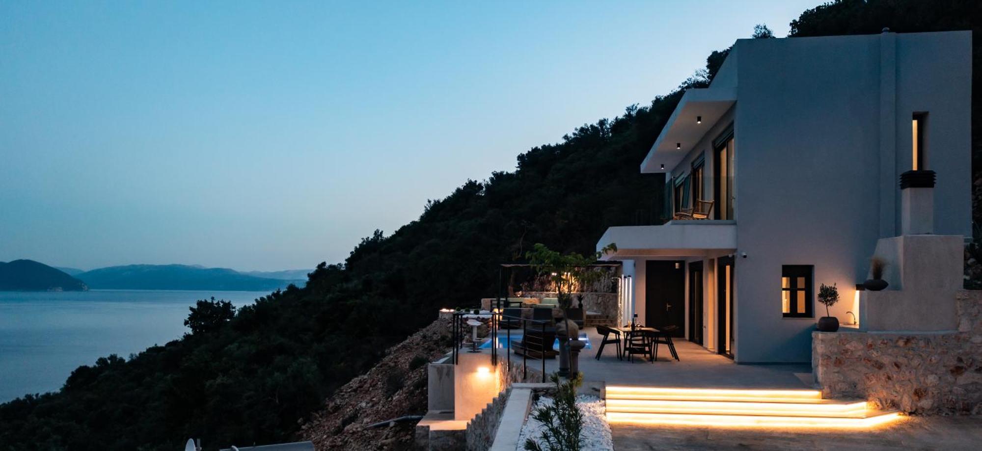 Pantea Luxury Villa วาซีลีกี ภายนอก รูปภาพ