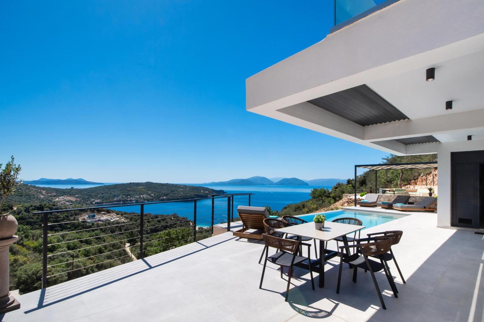 Pantea Luxury Villa วาซีลีกี ภายนอก รูปภาพ